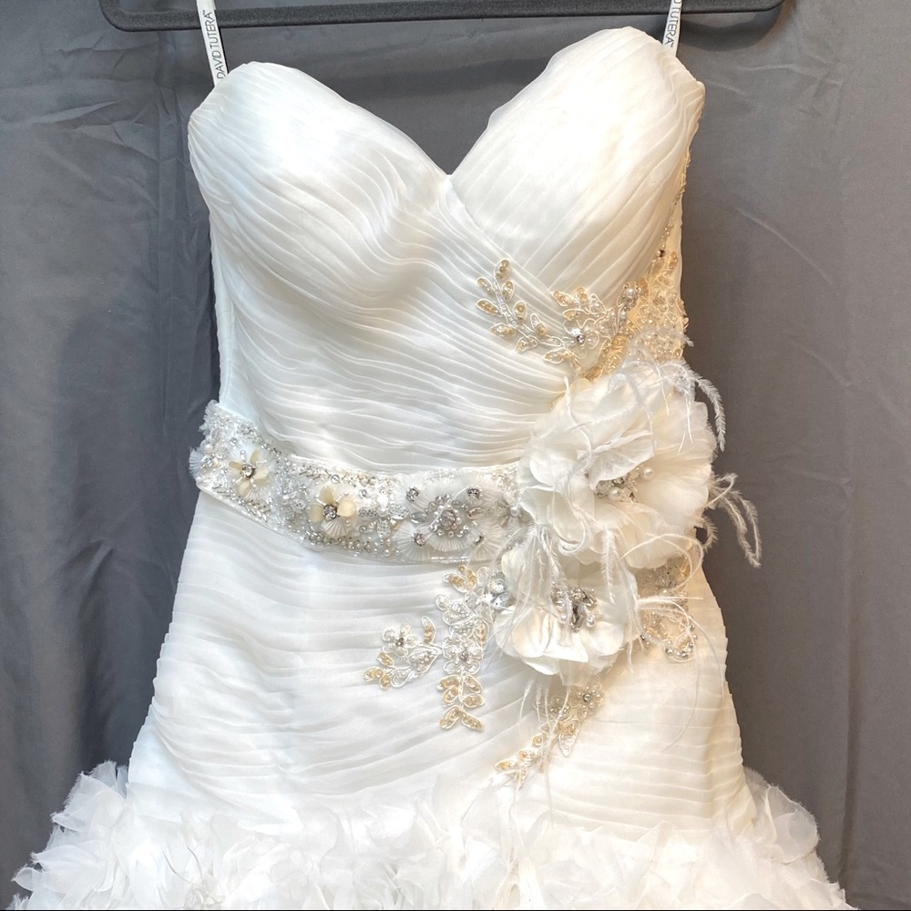 💖💐David Tutera Wedding gown🌸💕 - Picture 8 of 15